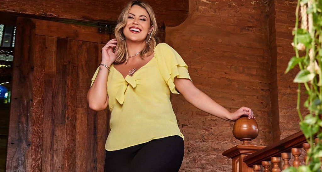 Blusa Plus Size Amarela - Aparecida Savannah
