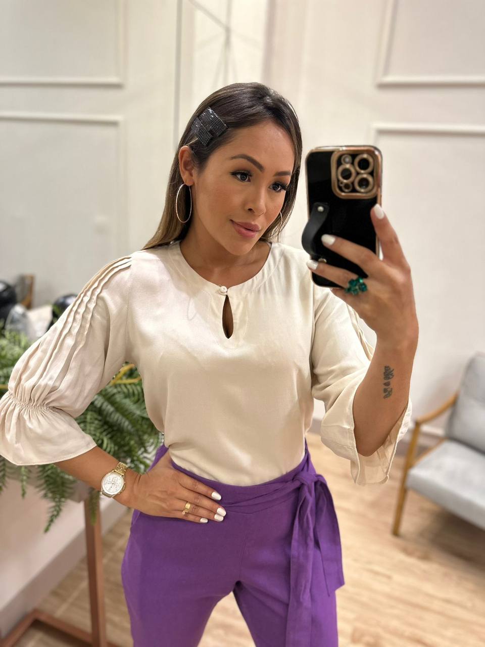 Blusa Nervuras Manga Roxa Tuca