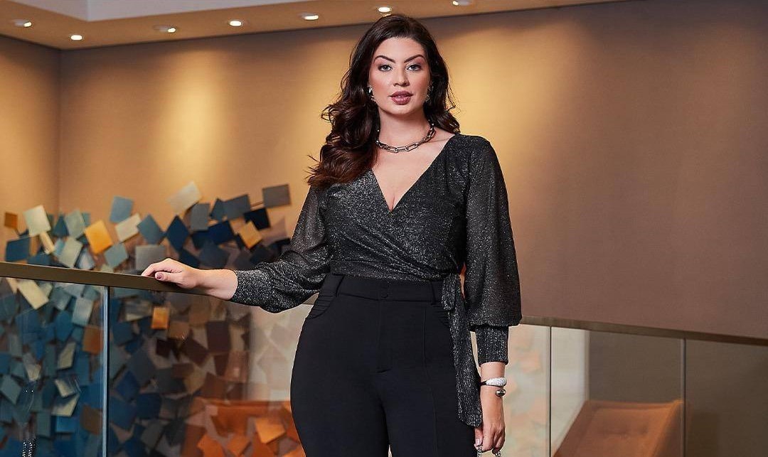 Blusa Plus Size Lurex Manga Longa - Silvia Savannah