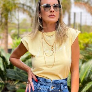T-Shirt M/C Amarela Estampa RZM
