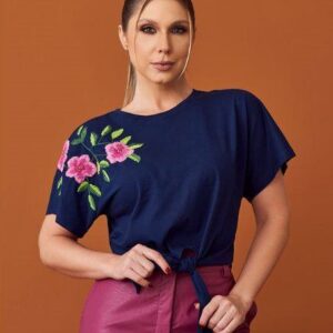 Blusa Bordada com Amarração Preta - Laura Inicial A