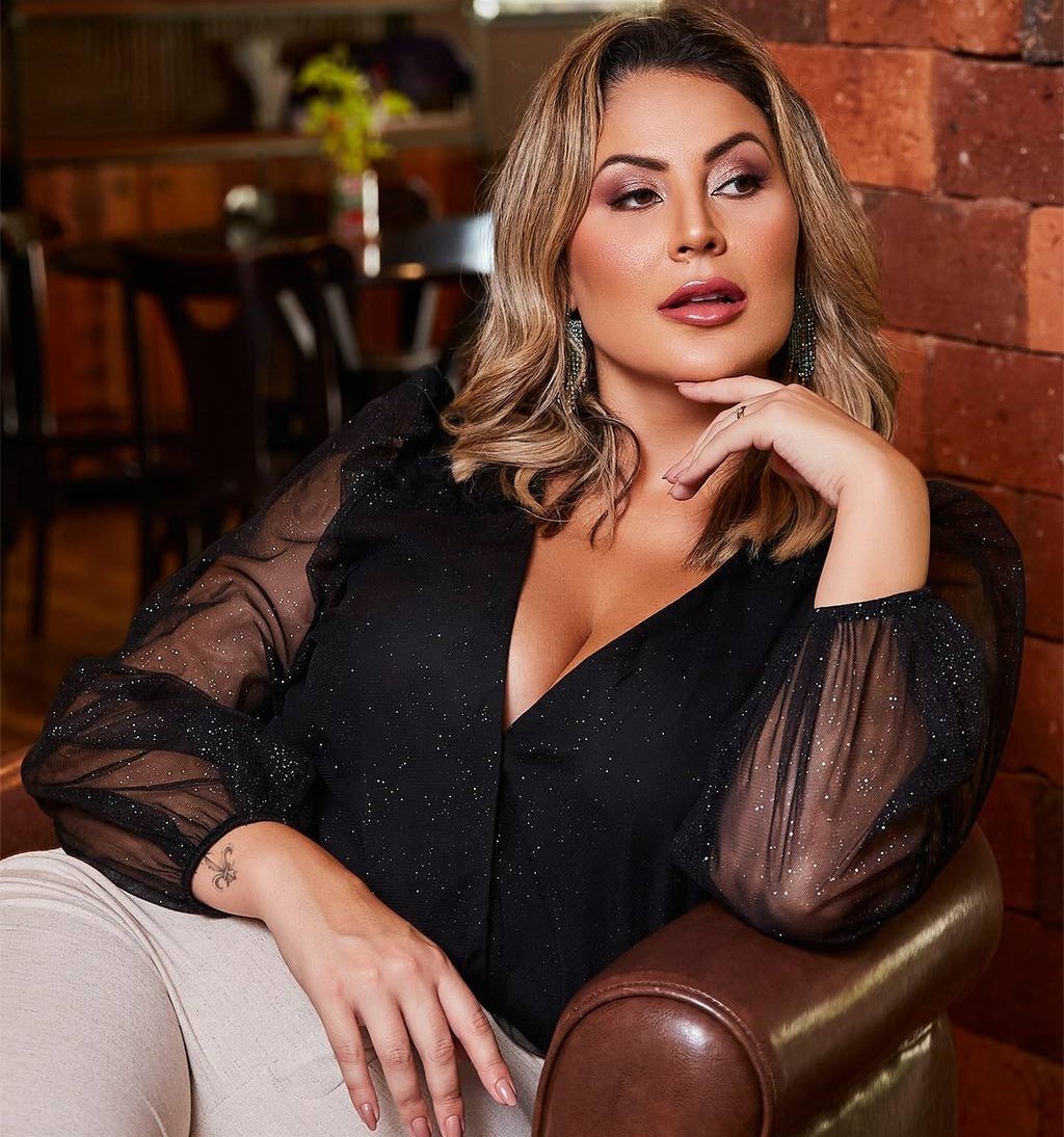 Body Plus Size Preto Brilhoso - Ivete Savannah