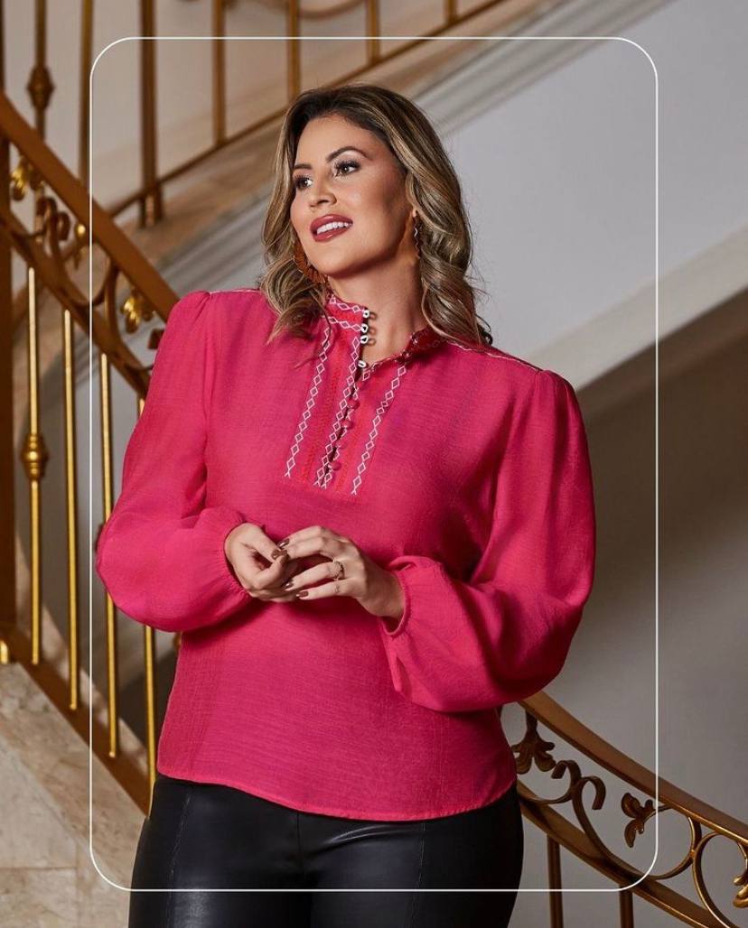 Camisa Plus Size Bordada Pink - Rayane Savannah