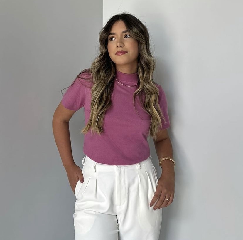 T-Shirt Gola Malha Rosa Seco