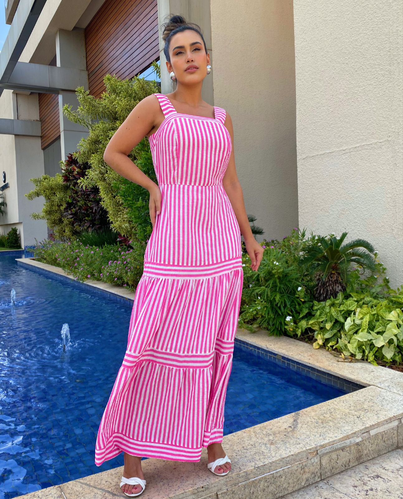 Vestido Longo Fluido em Listras Rosa Mamorena