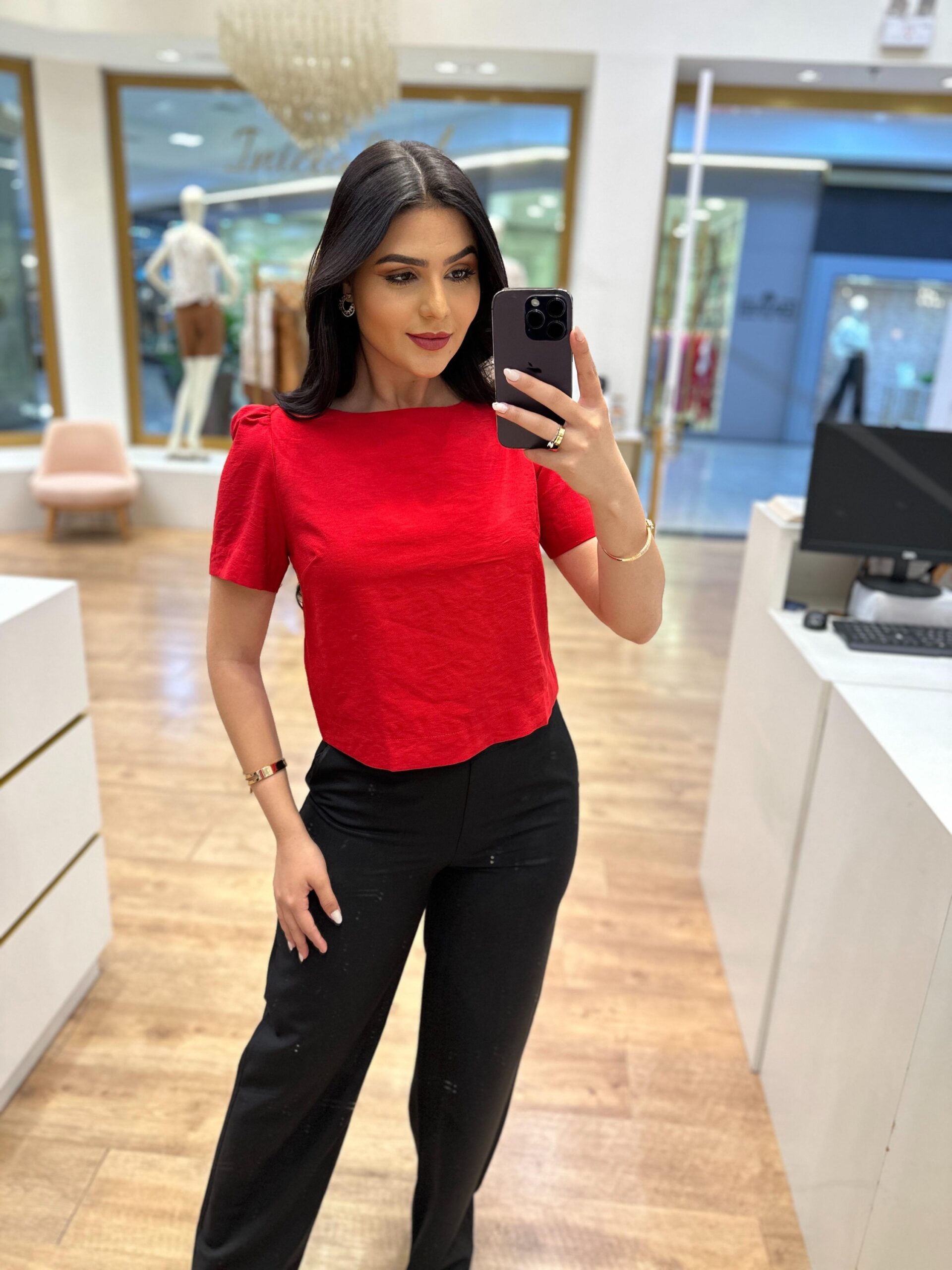 Blusa Vermelha Nadia Inicial A - Imagem 2
