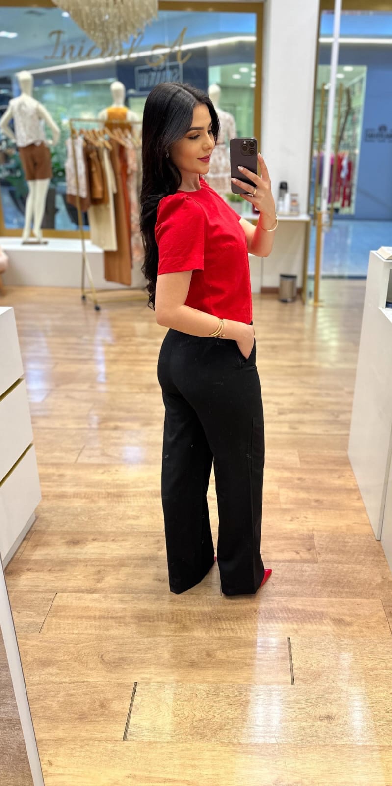 Blusa Vermelha Nadia Inicial A - Imagem 3