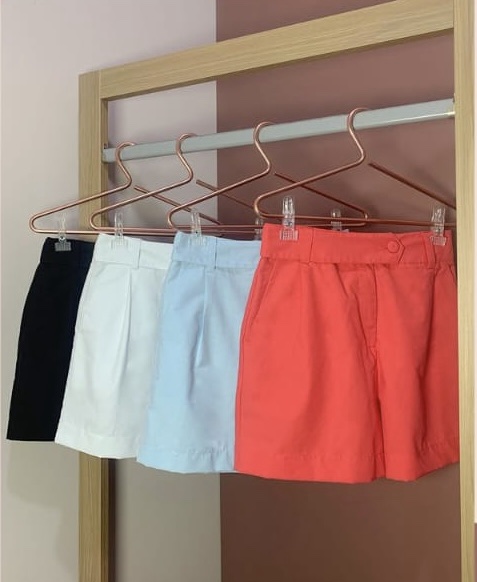 Shorts Isis Branco Inicial A - Imagem 3