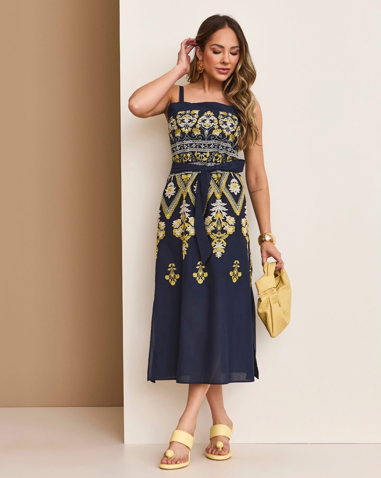 Vestido Laiza Azul Marinho Inicial A