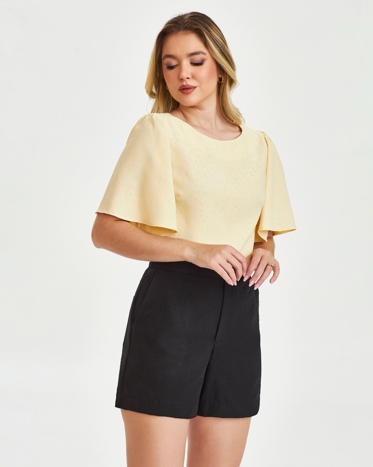 Blusa Izabel Amarela Inicial A