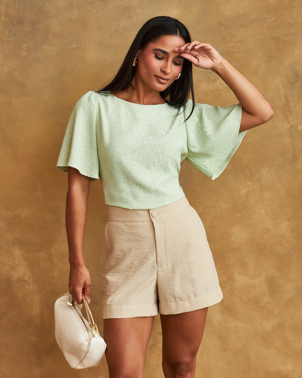 Blusa Izabel Off White Inicial A