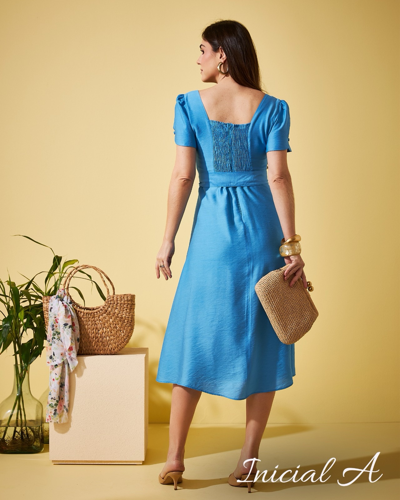 Vestido Carolina Bege Inicial A - Imagem 2