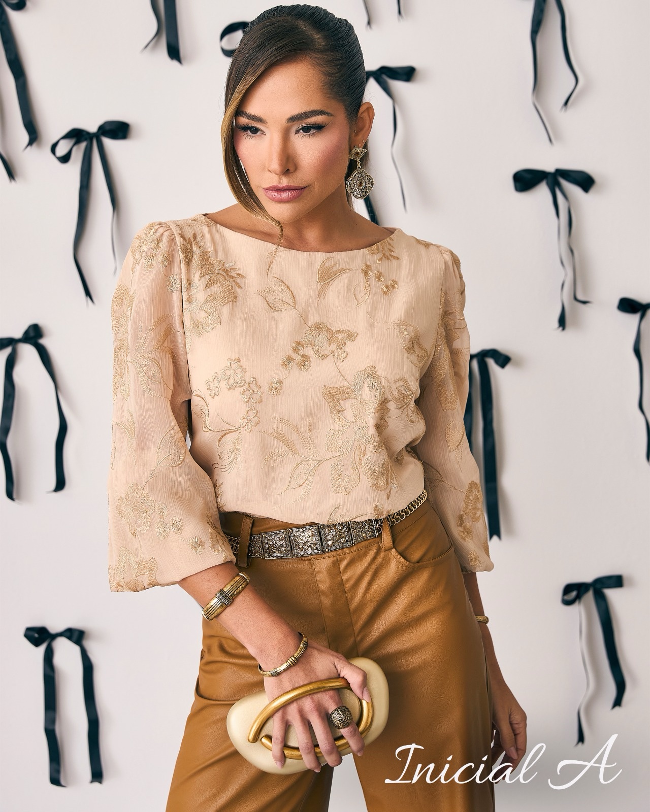 Blusa Vanessa Preto Inicial A