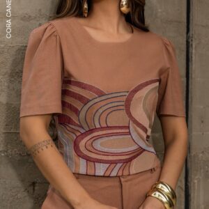 Blusa Bordada Castanho Cora Canela